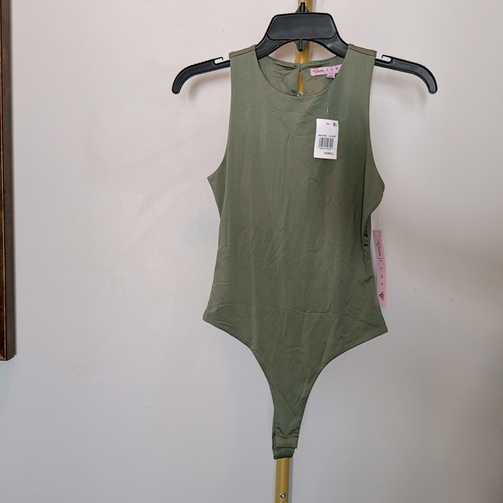 Crave Fame Women's green Mock Turtleneck Sleeveless Bodysuit Size XS